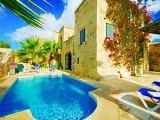 San Lawrenz holiday farmhouse rental - 400 year old Gozo farmhouse in Malta