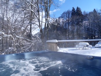 Hot tub winter
